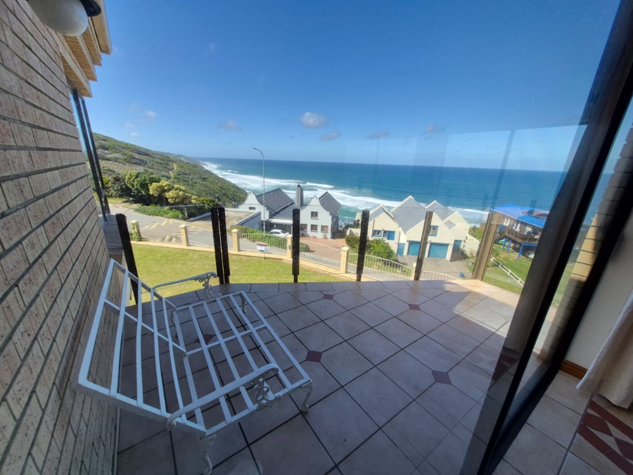 3 Bedroom Property for Sale in Dana Bay Western Cape